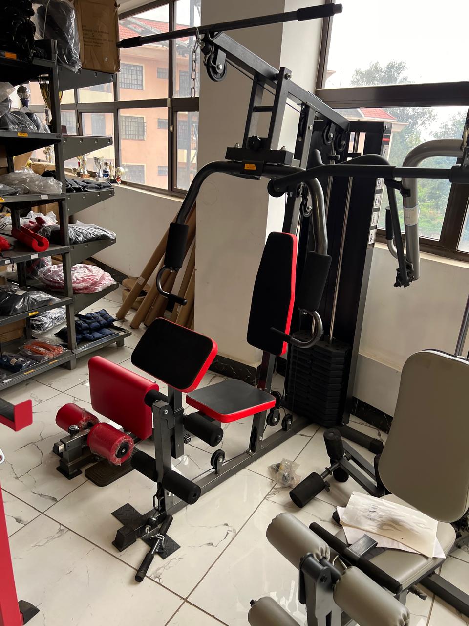 Fully body workout multigym station