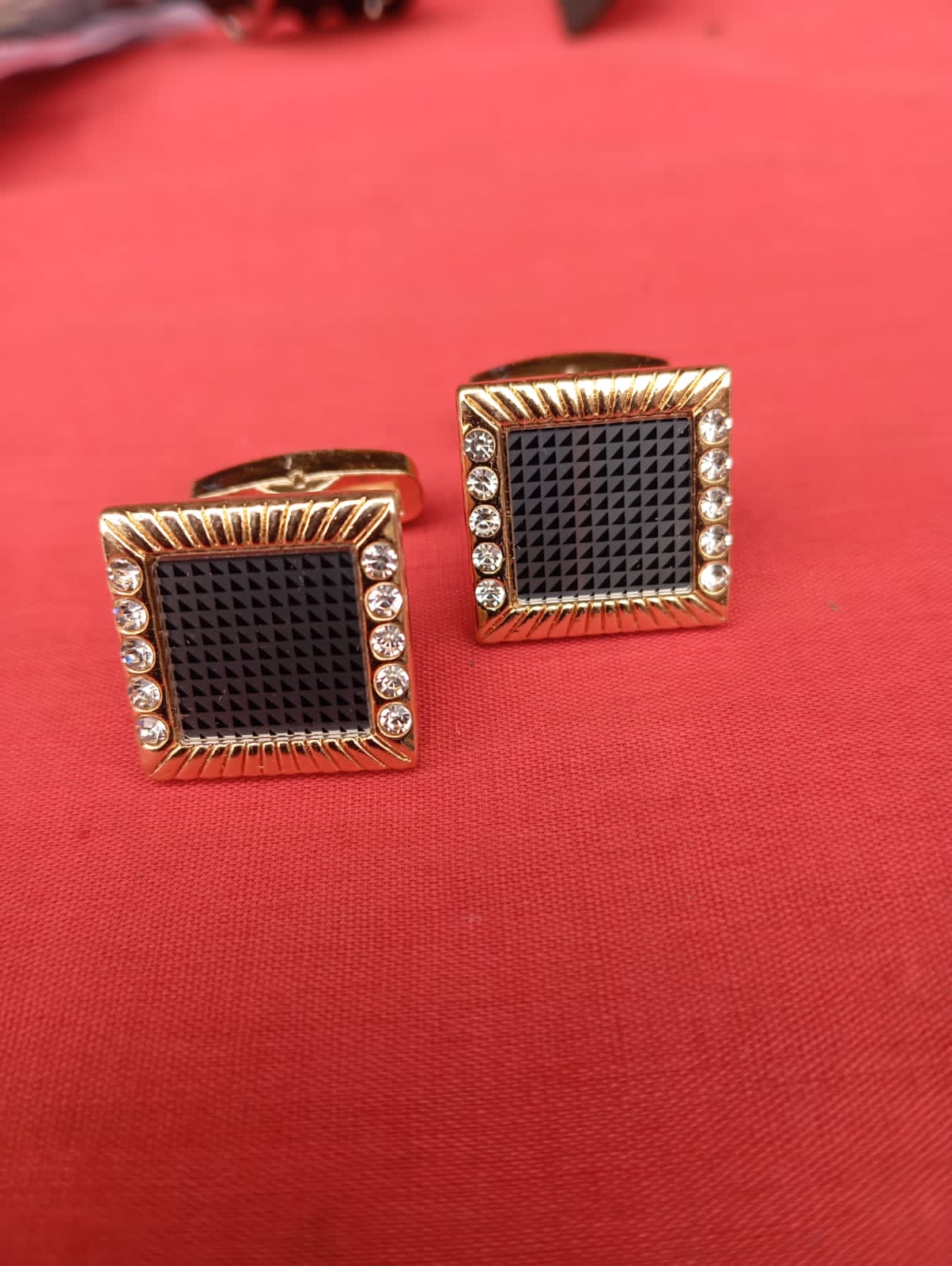 Elegant shirt cufflinks