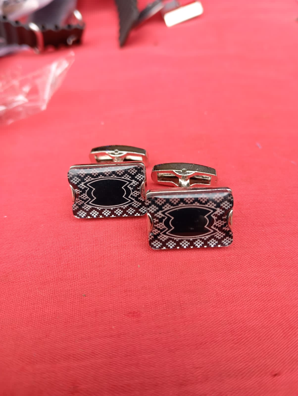 Elegant shirt cufflinks