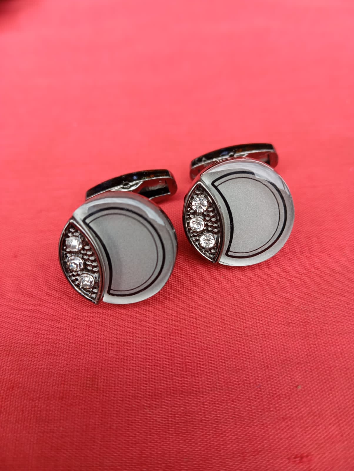 Elegant shirt cufflinks