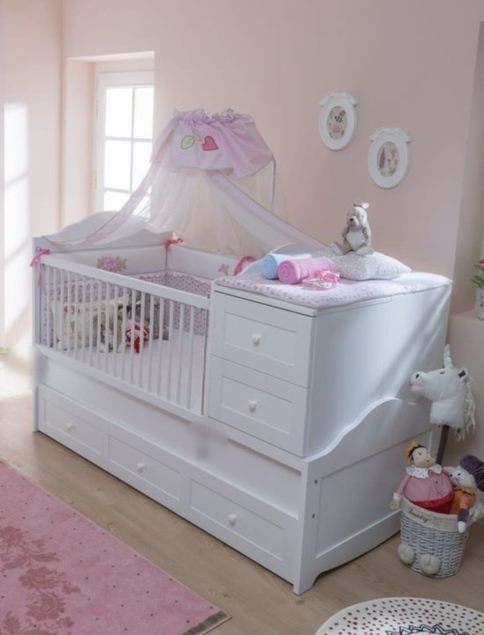 Babycot with drawers