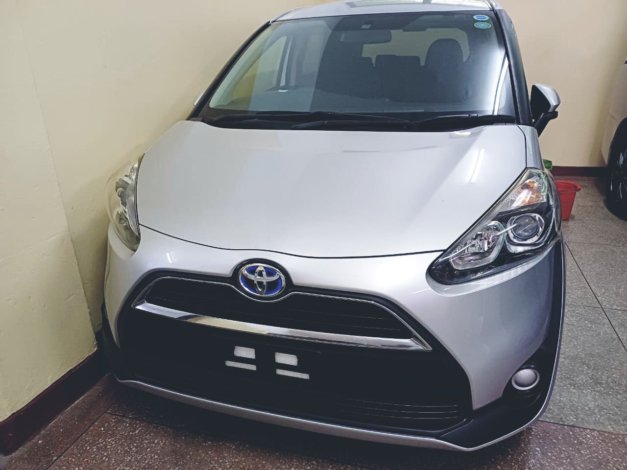 2017 Toyota sienta
