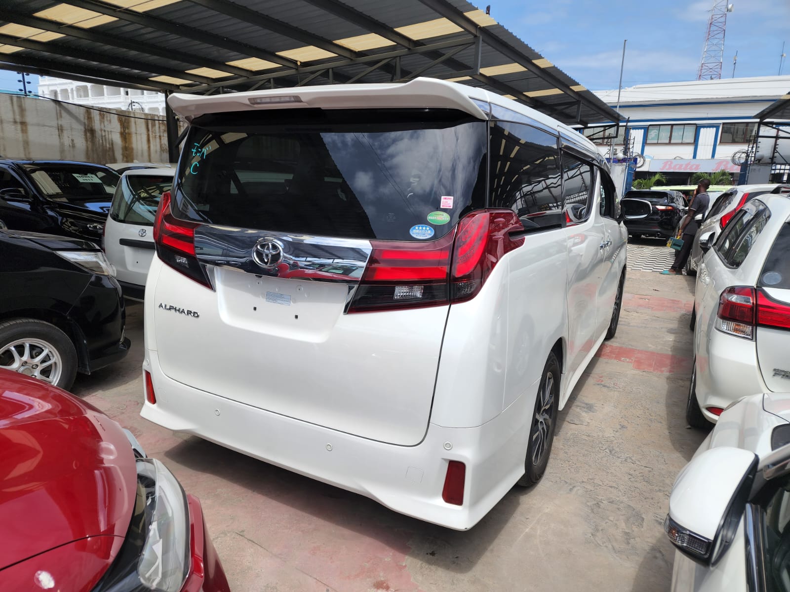 Toyota alphard