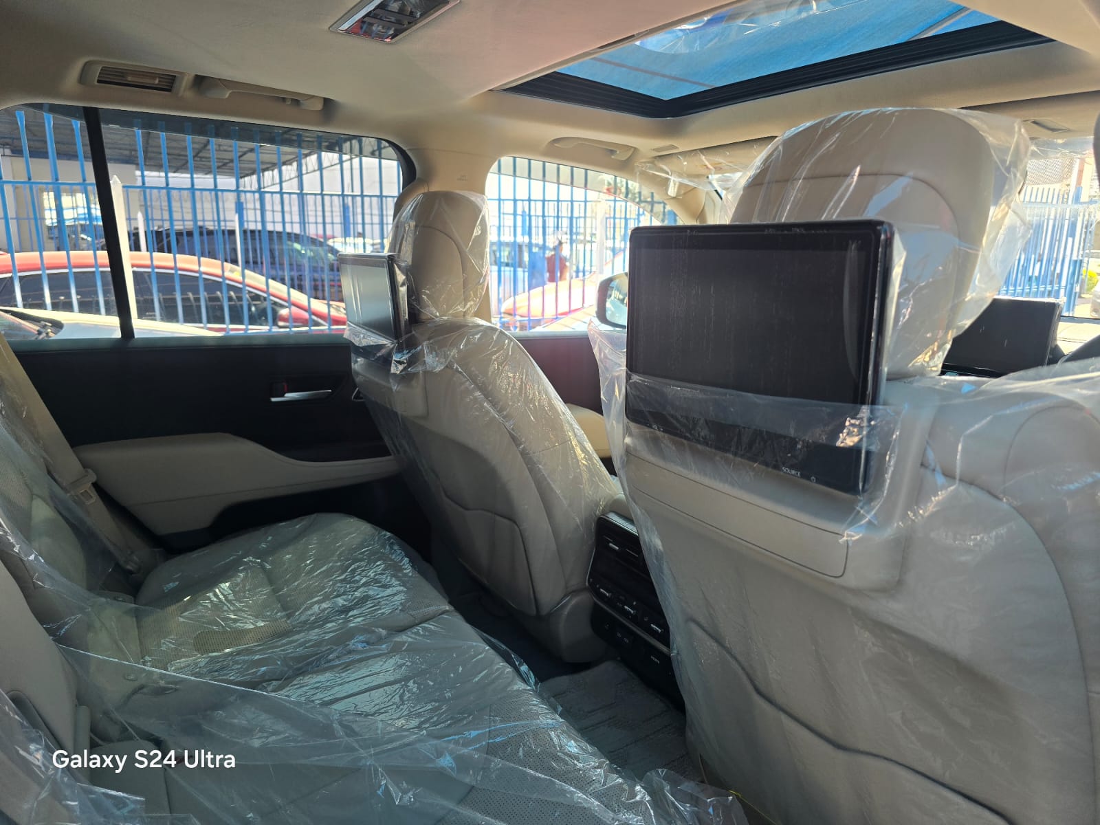 Land Cruiser LC 300 2023 Model