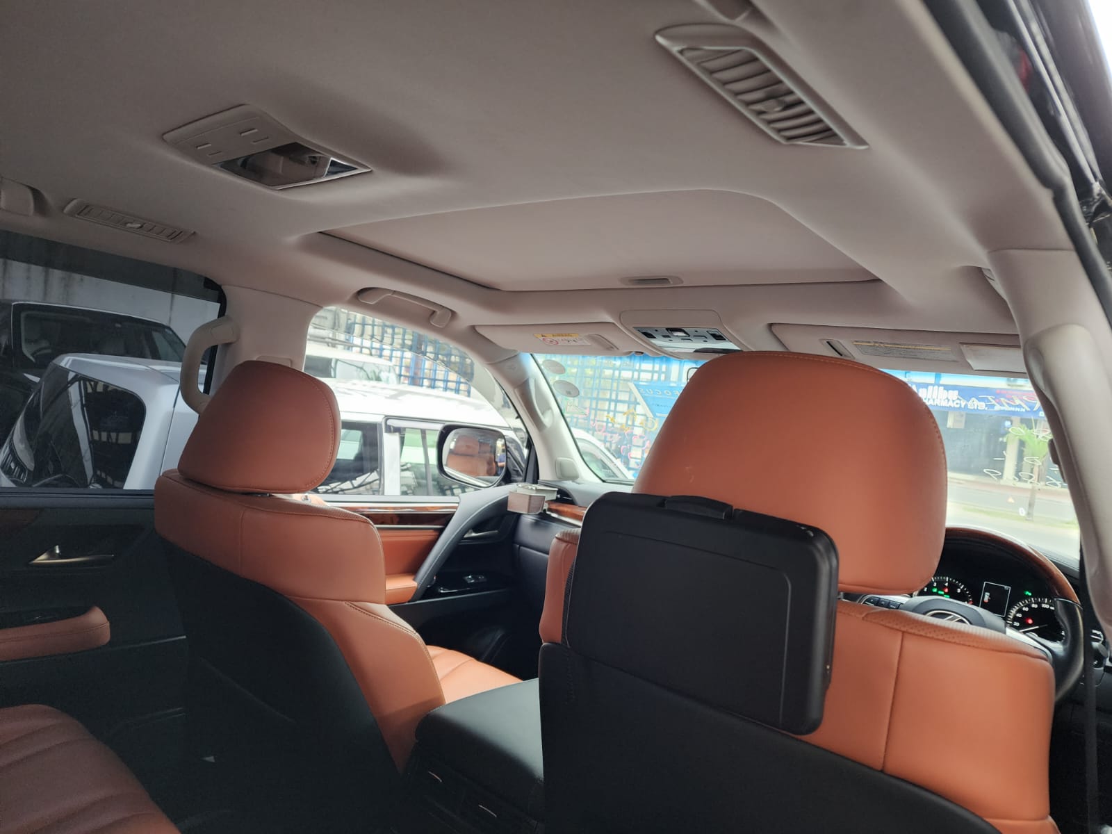 Lexus LX 570
