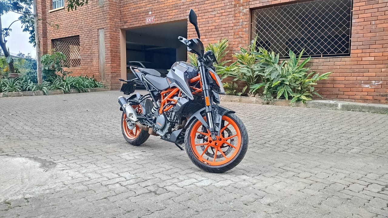 2023 KTM Duke 390