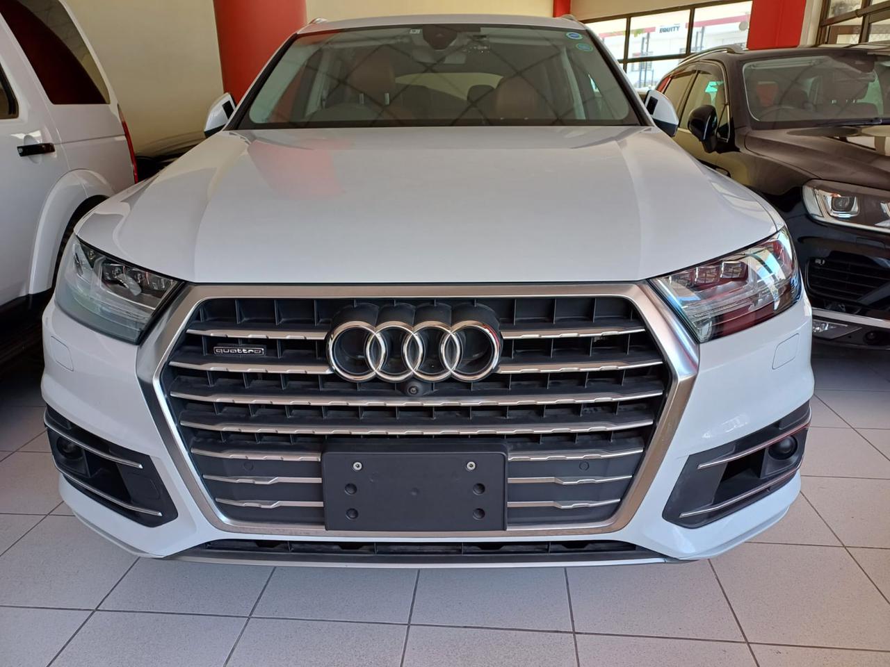 Audi Q7 2016 model