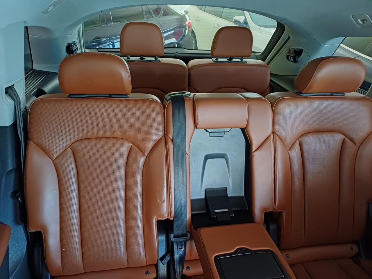 Audi Q7 2016 model