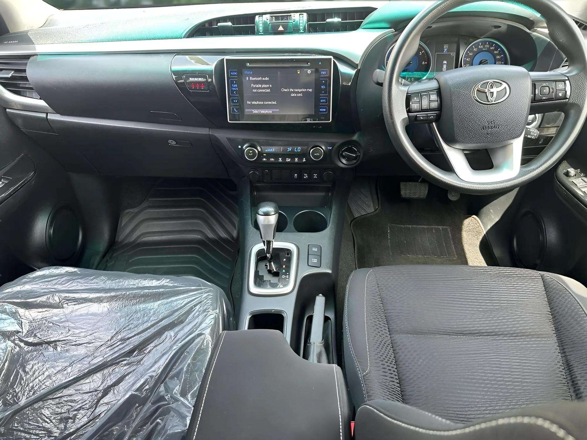 HILUX SR5