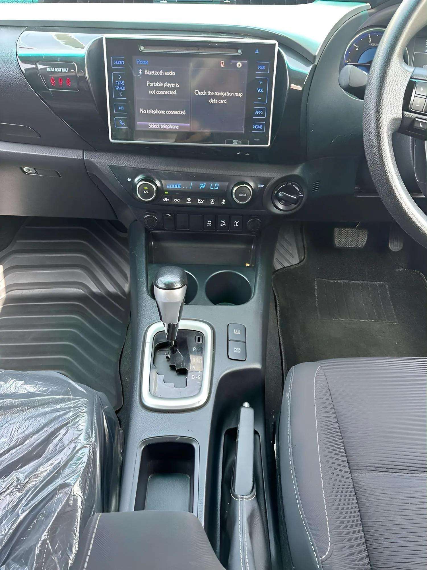 HILUX SR5