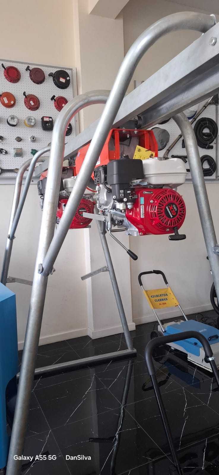 Concrete Hoist 1000kgs crane