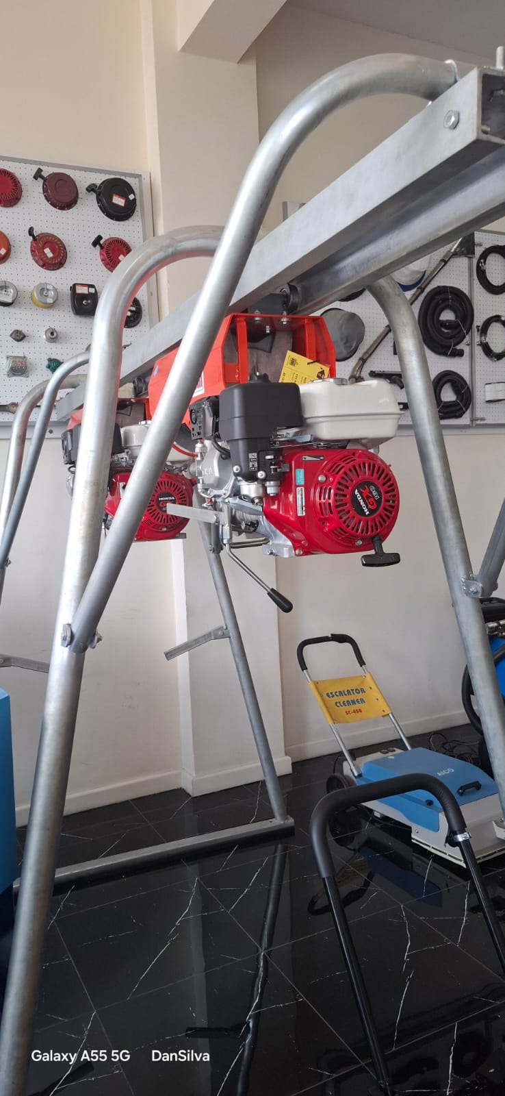 Concrete Hoist 1000kgs crane