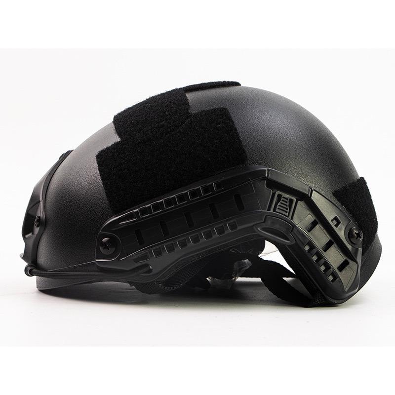 Military helmet