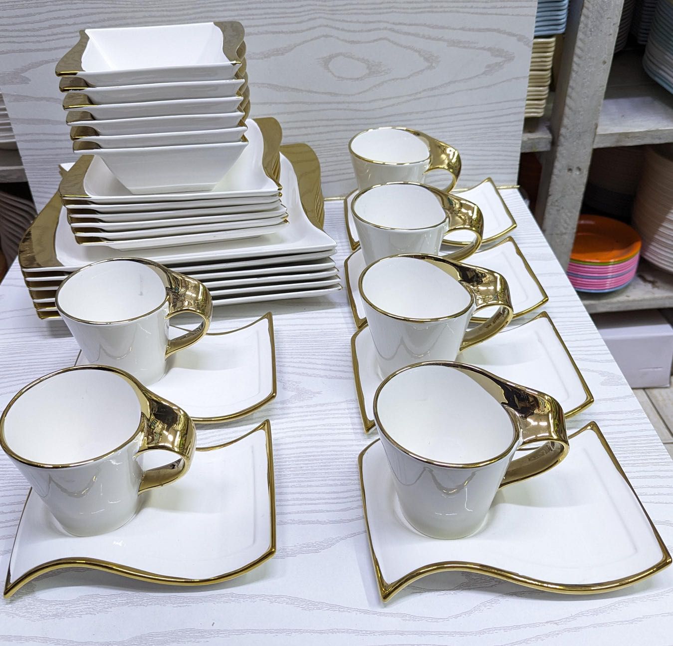 30PCS Unique gold dinner sets