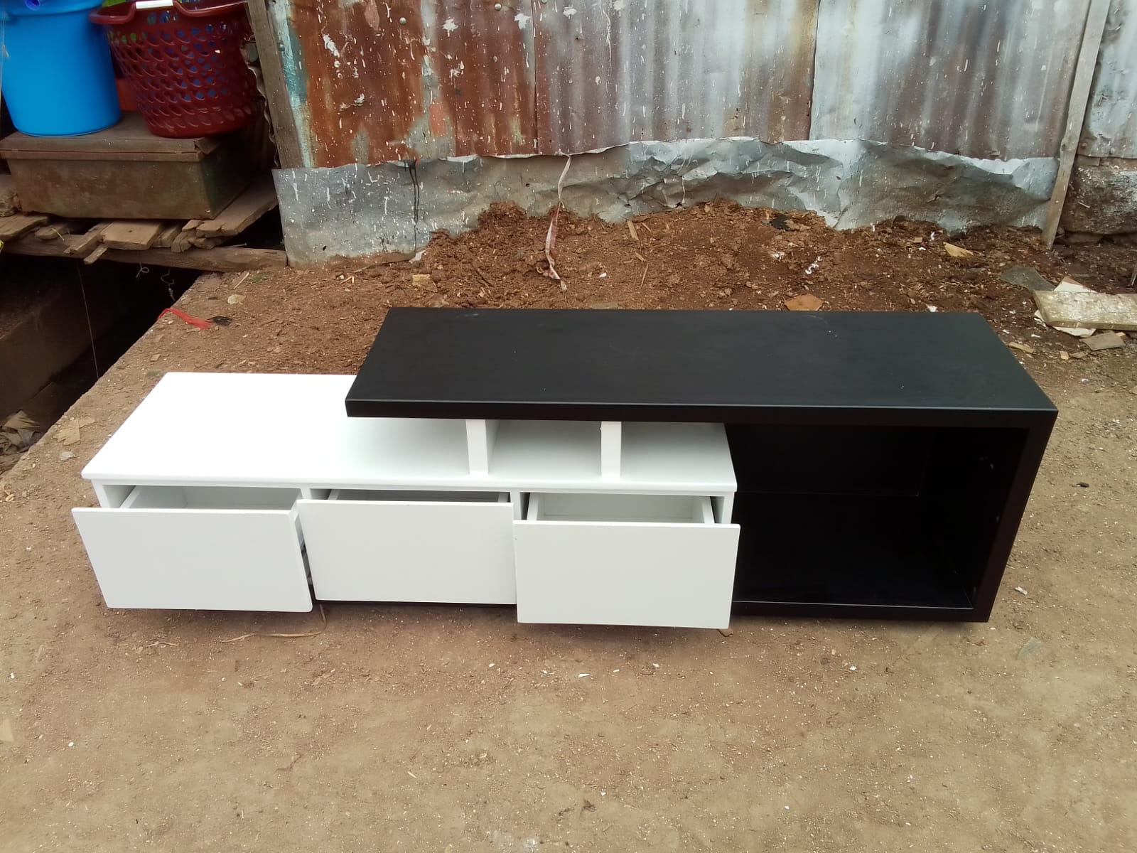 5ft tv stand with drawers