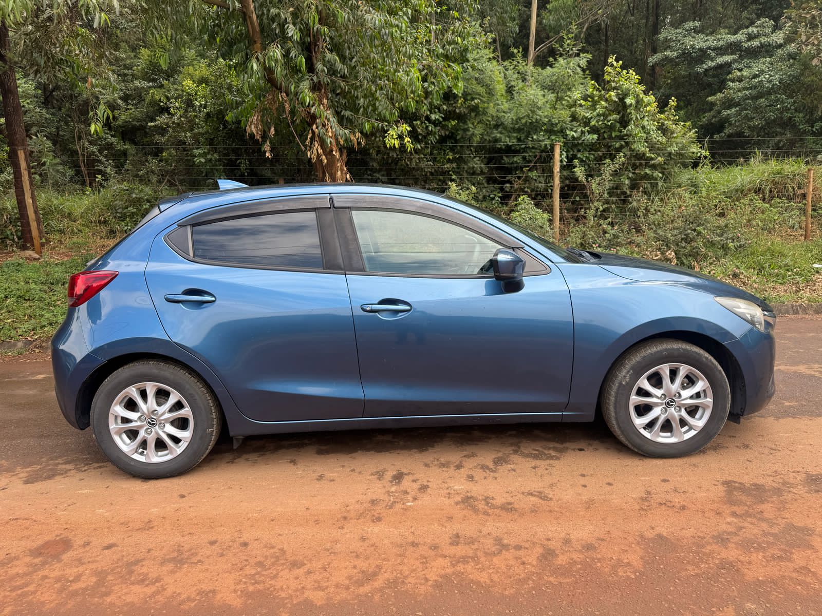 2017 DEMIO DIESEL
