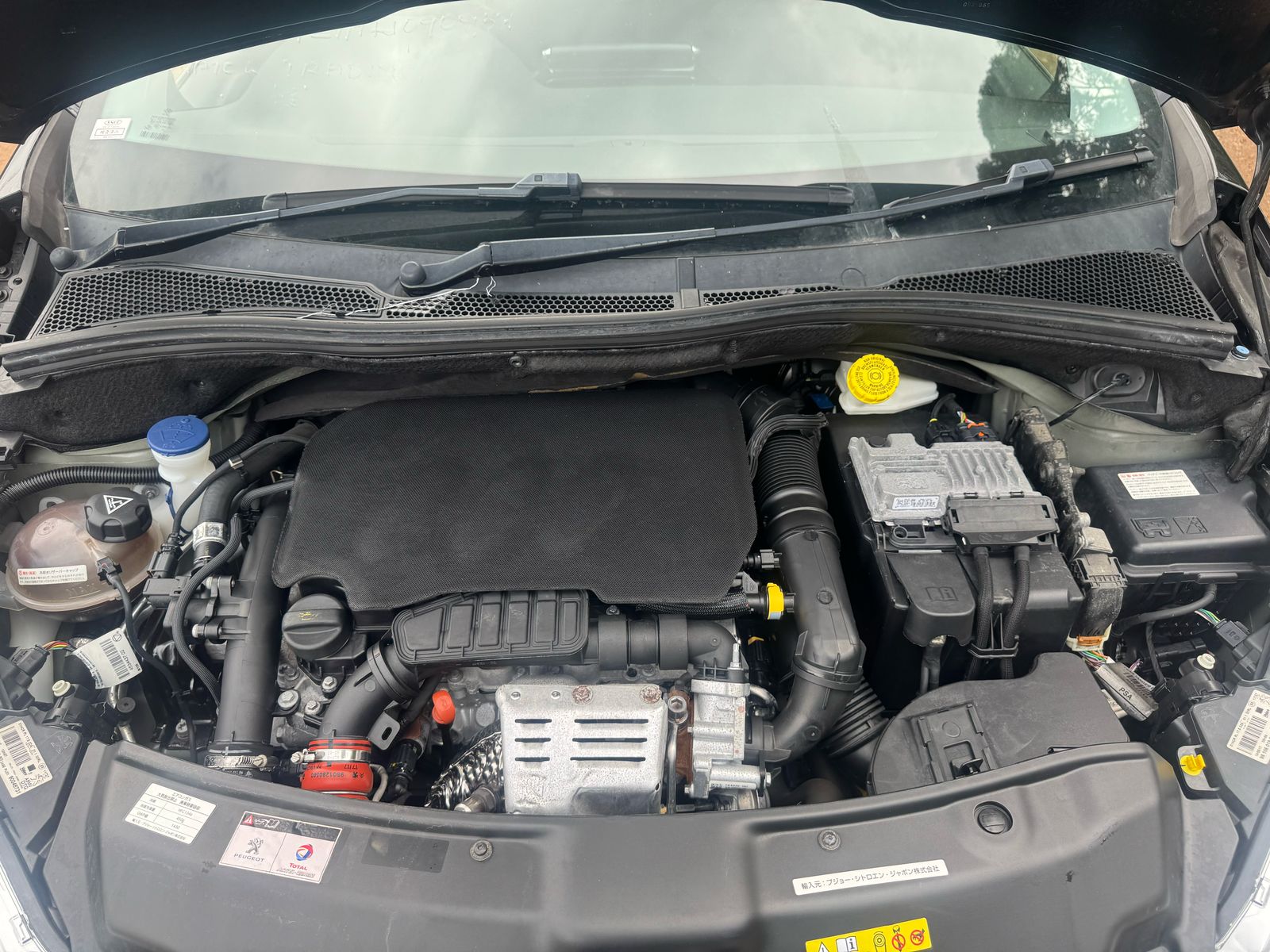 2017 PEUGEOT 208 AUTOMATIC PETROL MOONROOF