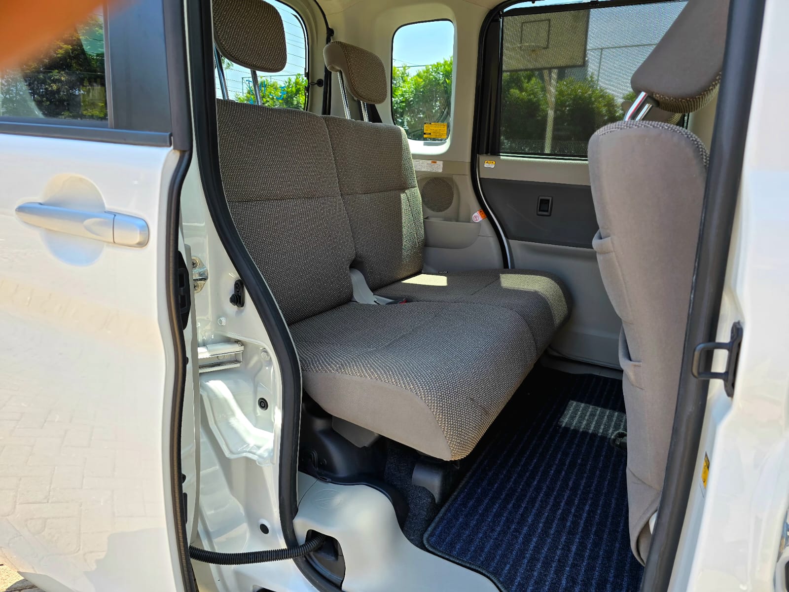 2017 Daihatsu Tanto