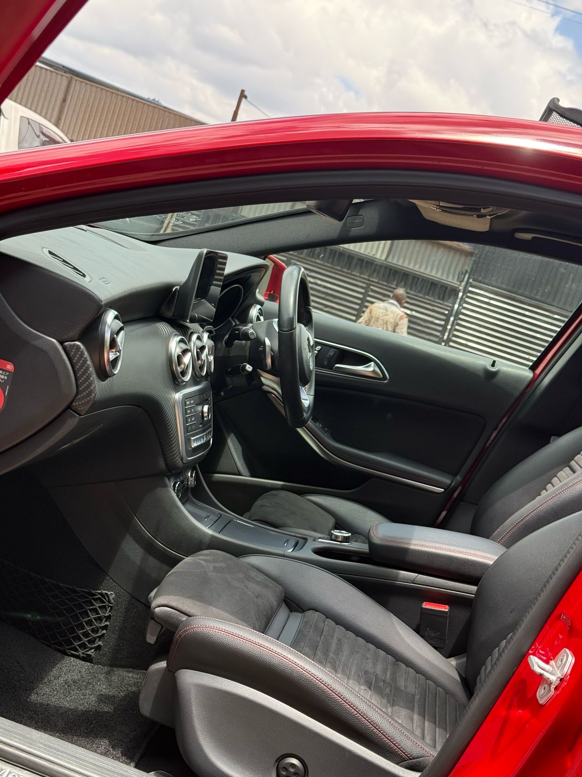2017 BENZ A180 AUTO