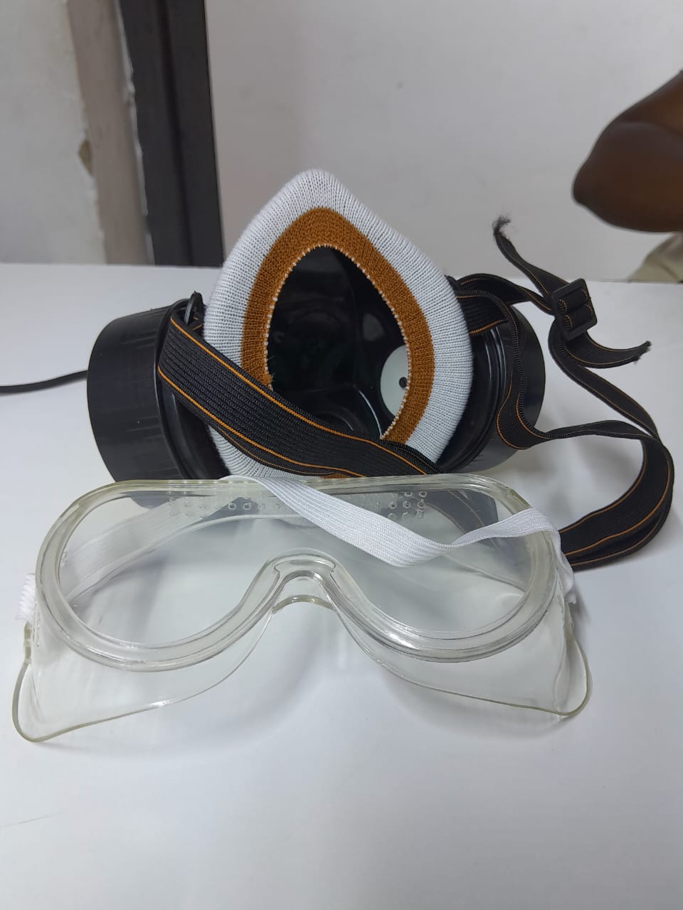 Industrial safety gas mask