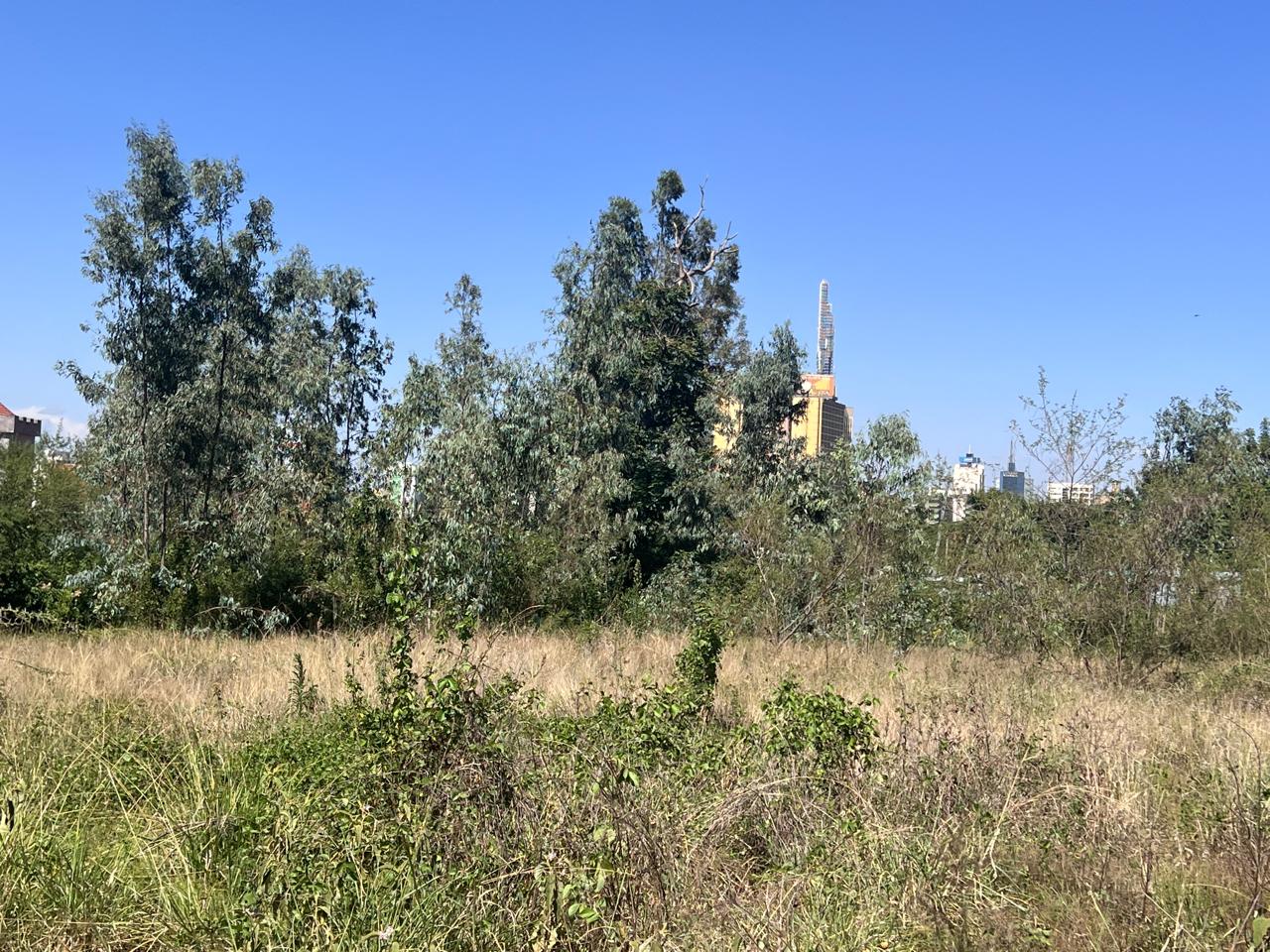 2 acres prime land for sale 📍 Upperhill/Community