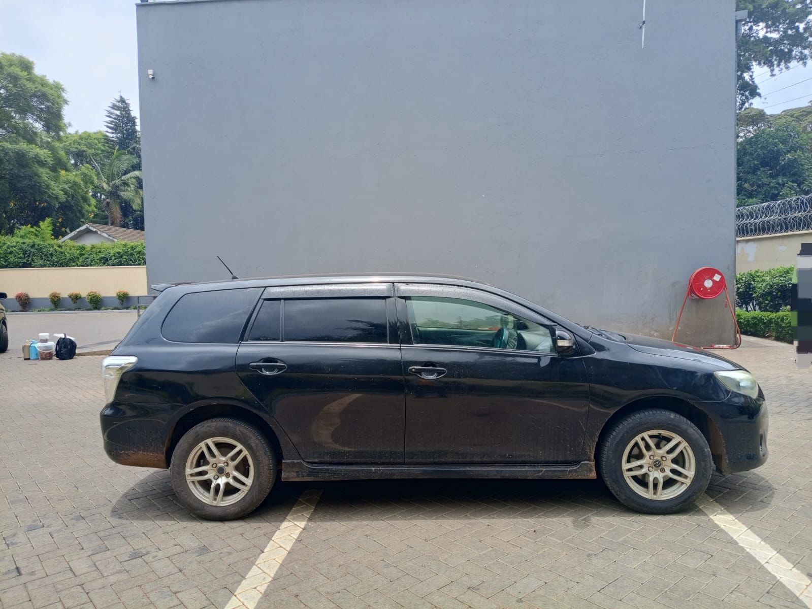 Toyota fielder