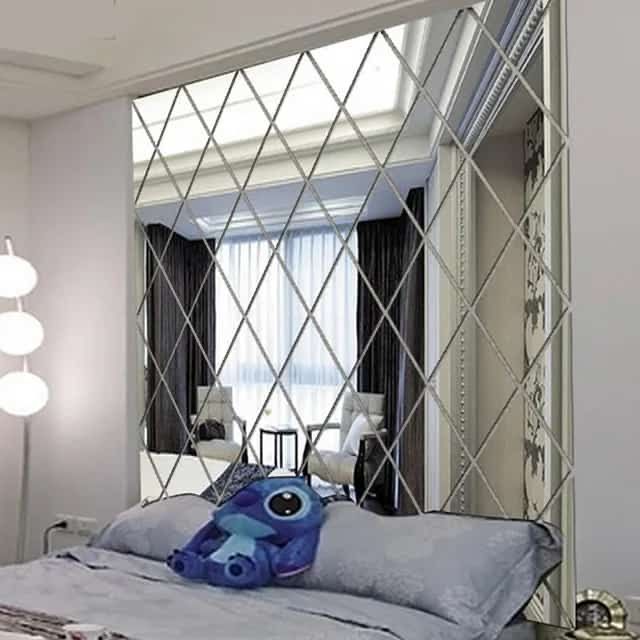 Diamond shape acrylic mirrors