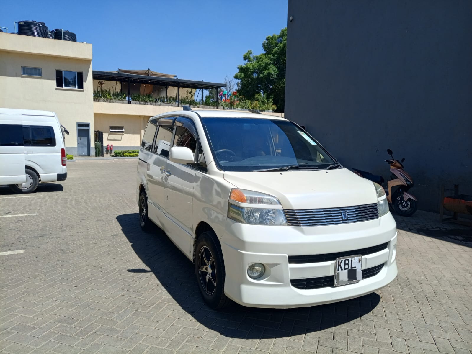 Toyota voxy 2003