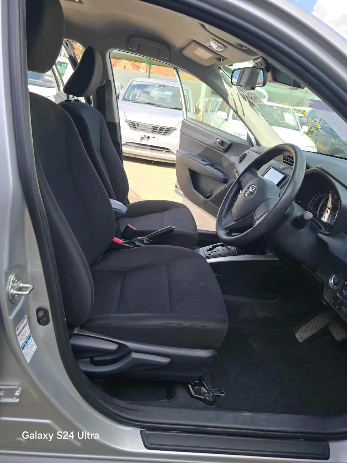 Toyota fielder 2018