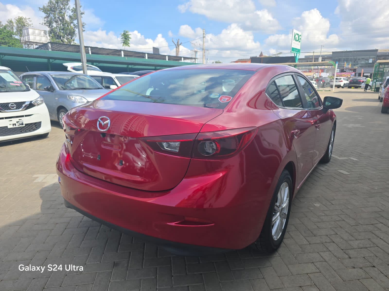 Mazda axela petrol
