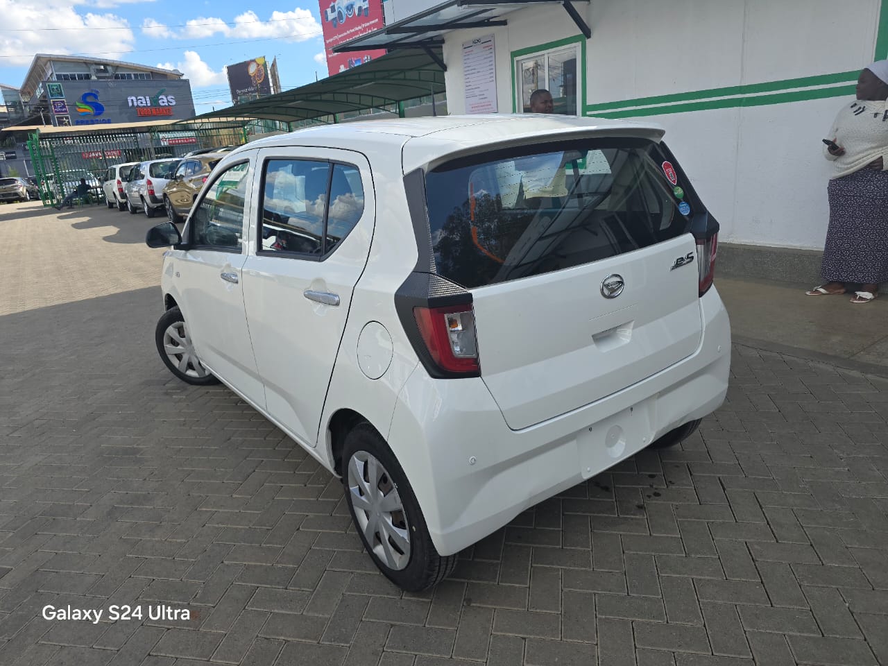 Daihatsu Mira 2019