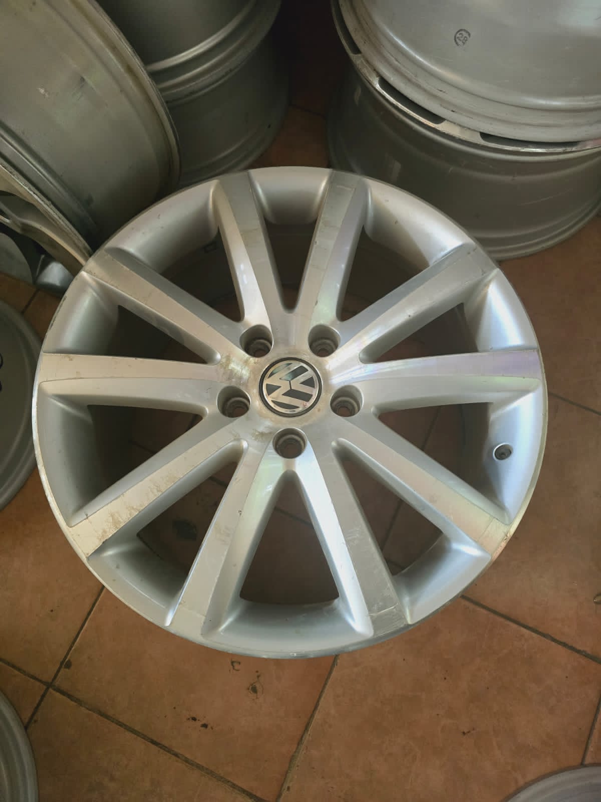 Volkswagen rims size 20
