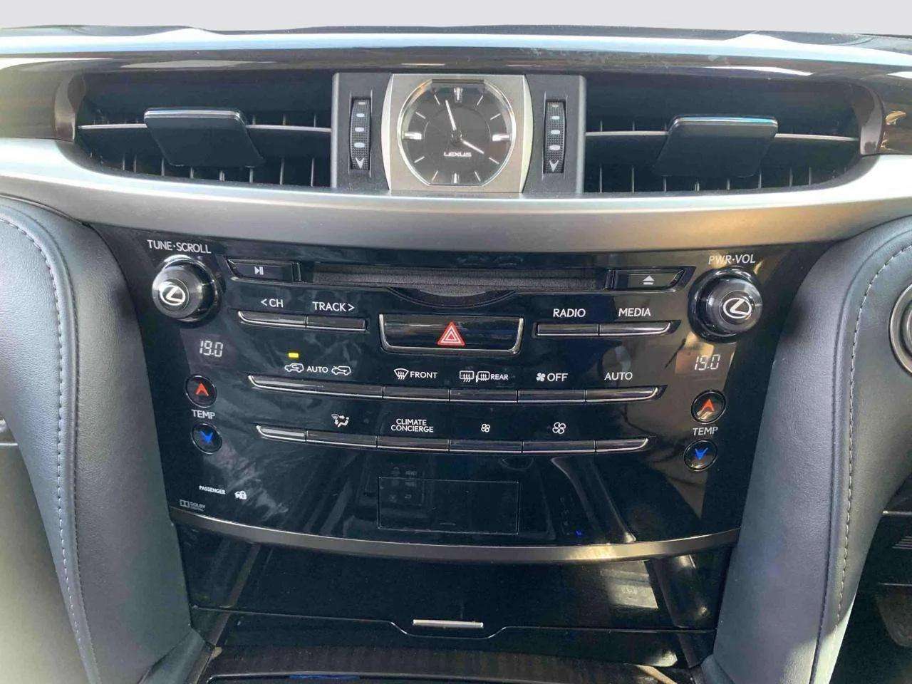 TOYOTA LEXUS LX450D