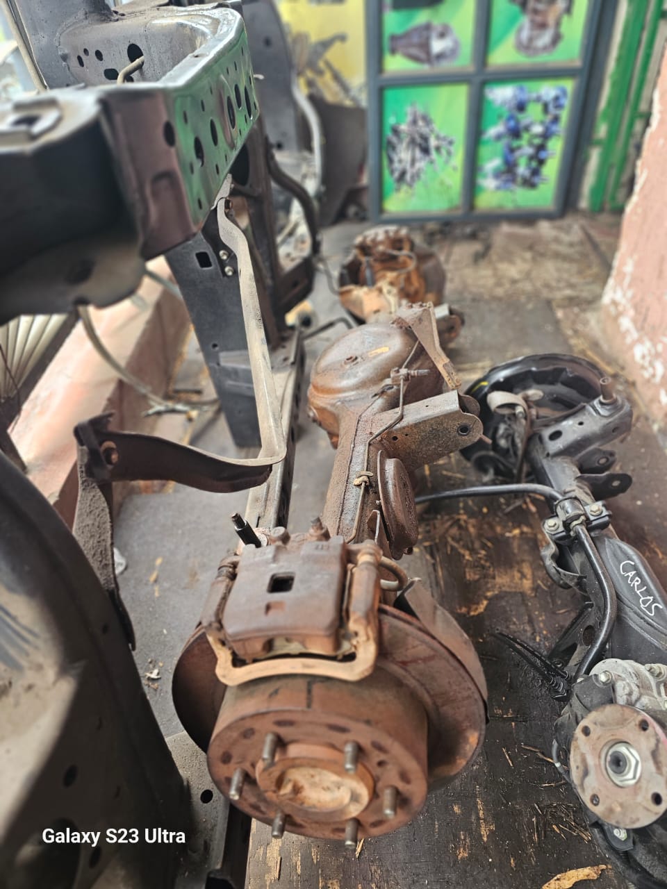 Nissan patrol Y61 back differential