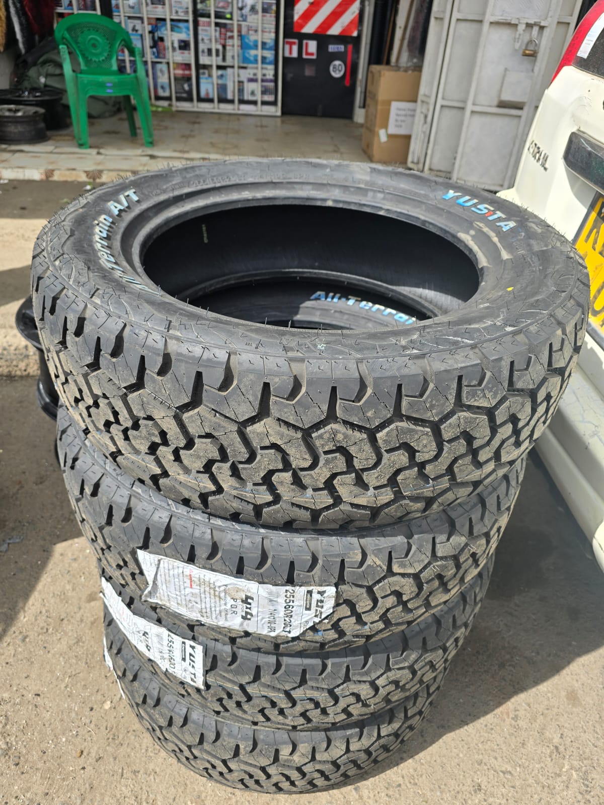 255/60R20 yusta