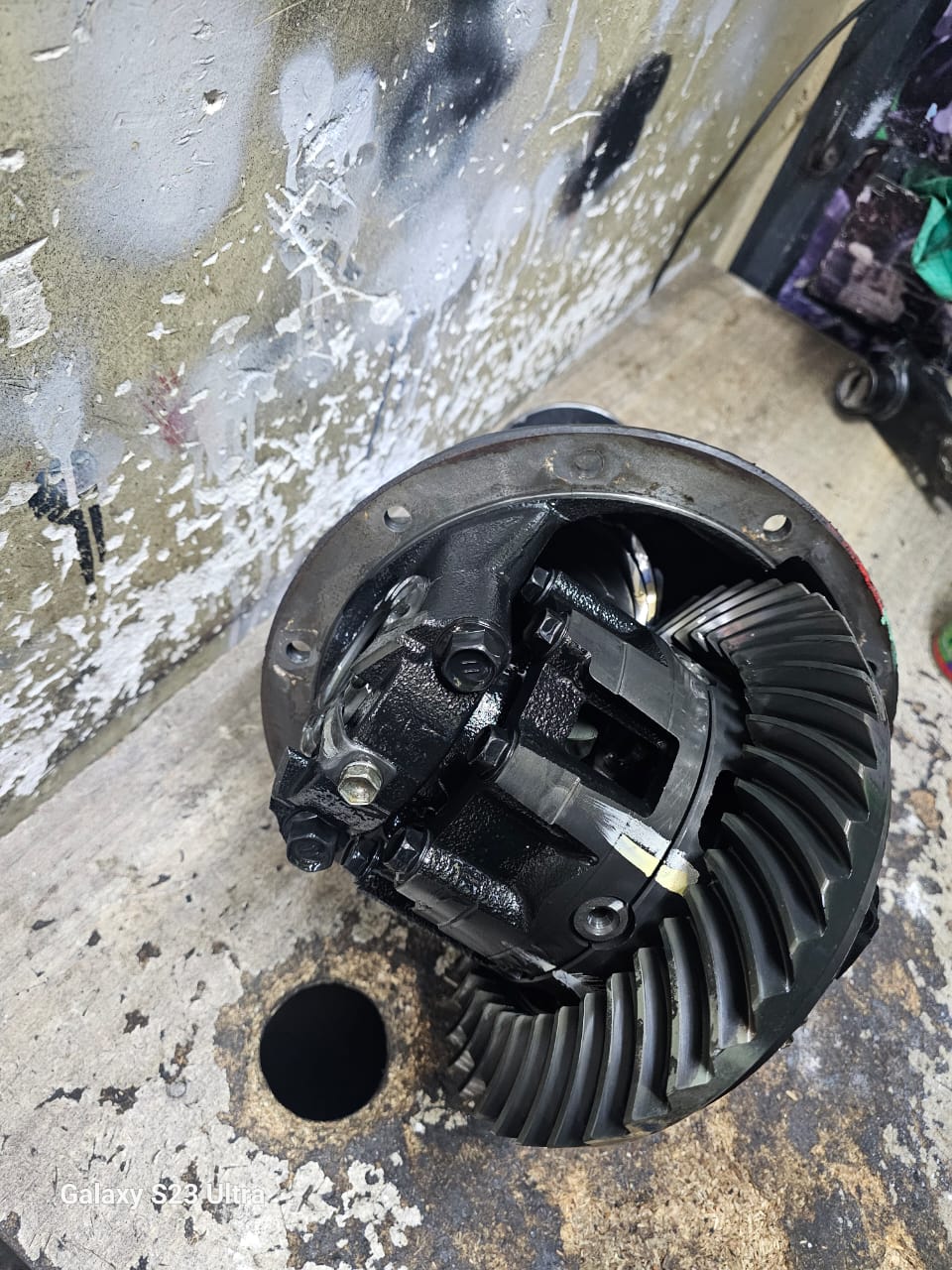 J79 back centre differential