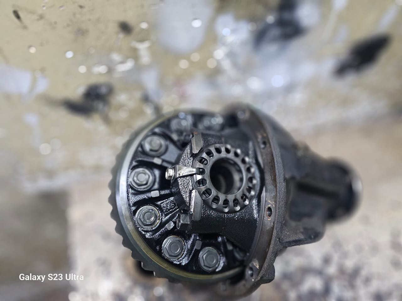 J79 back centre differential