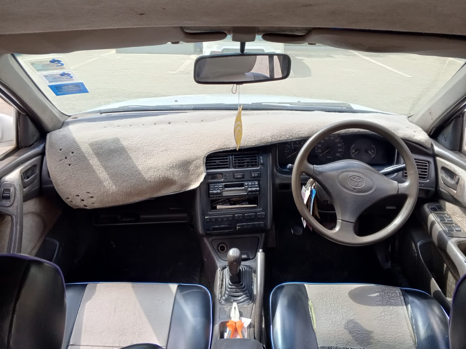 Toyota corona