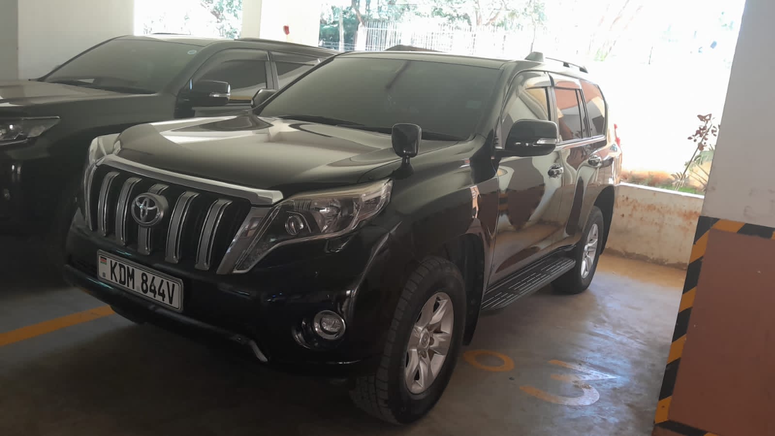 Landcruiser TX for hire