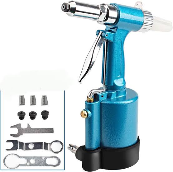 Pneumatic rivet gun