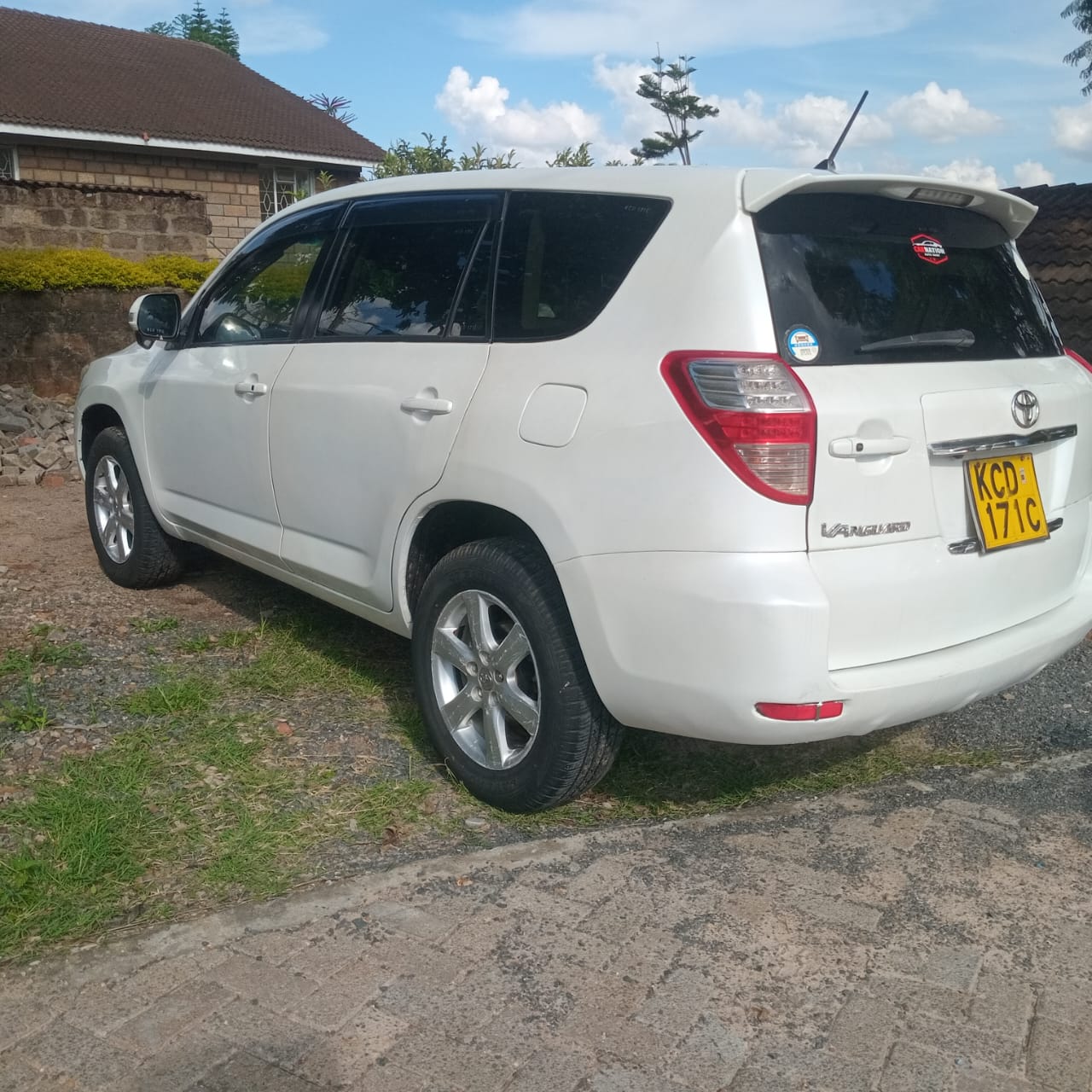 Toyota Vanguard 2009 model