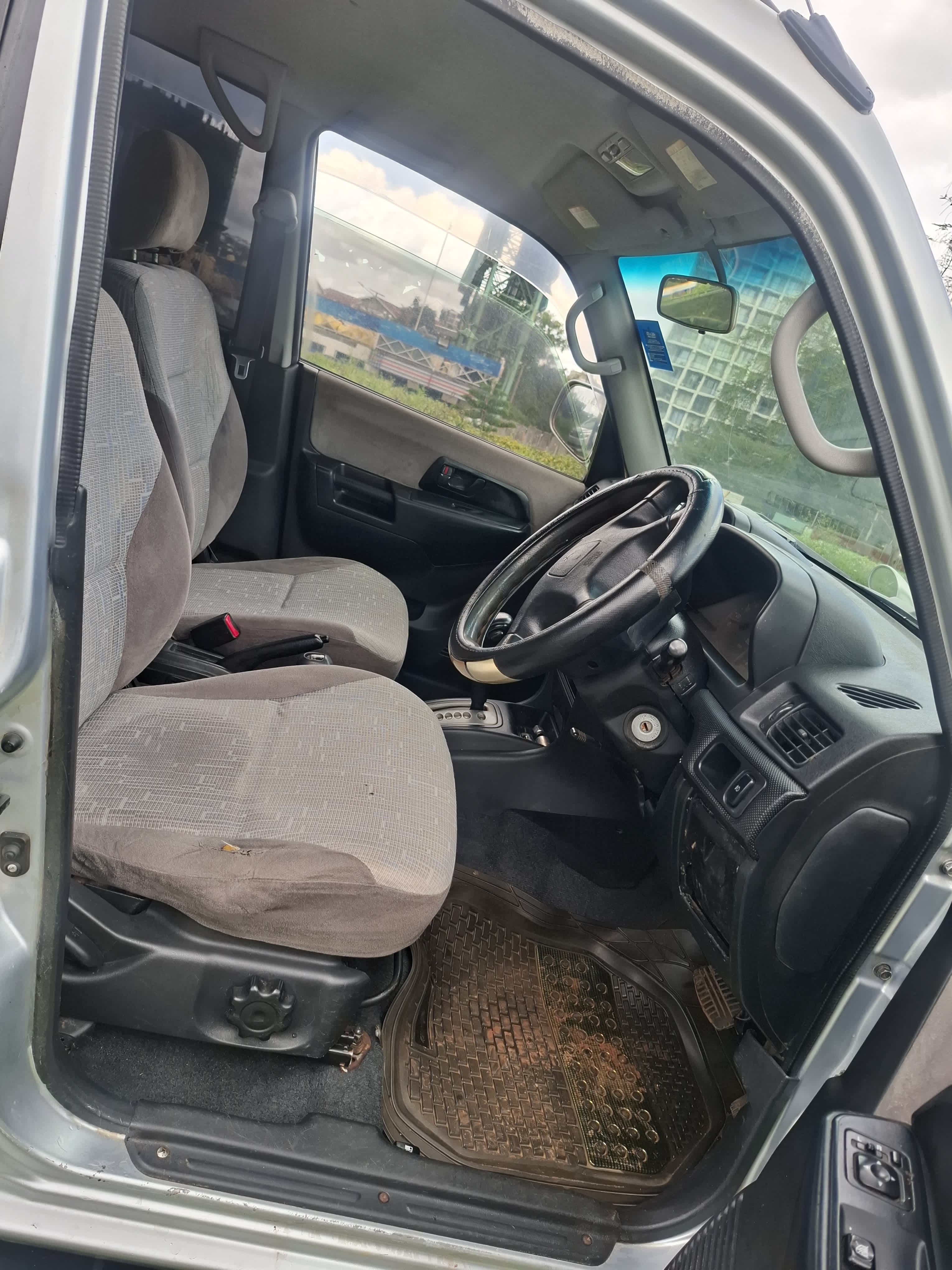 Mitsubishi pajero