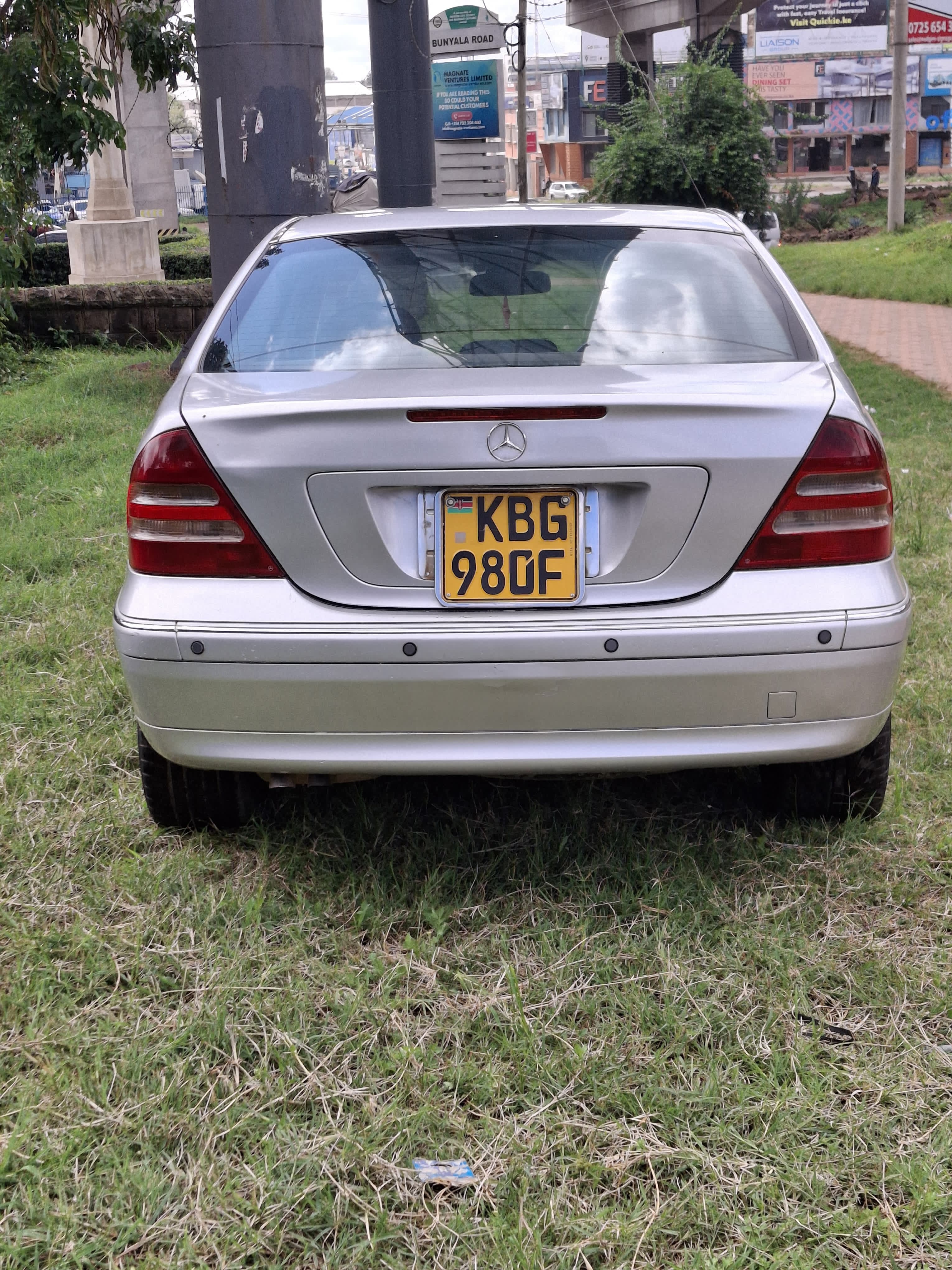 Mercedes Benz c240