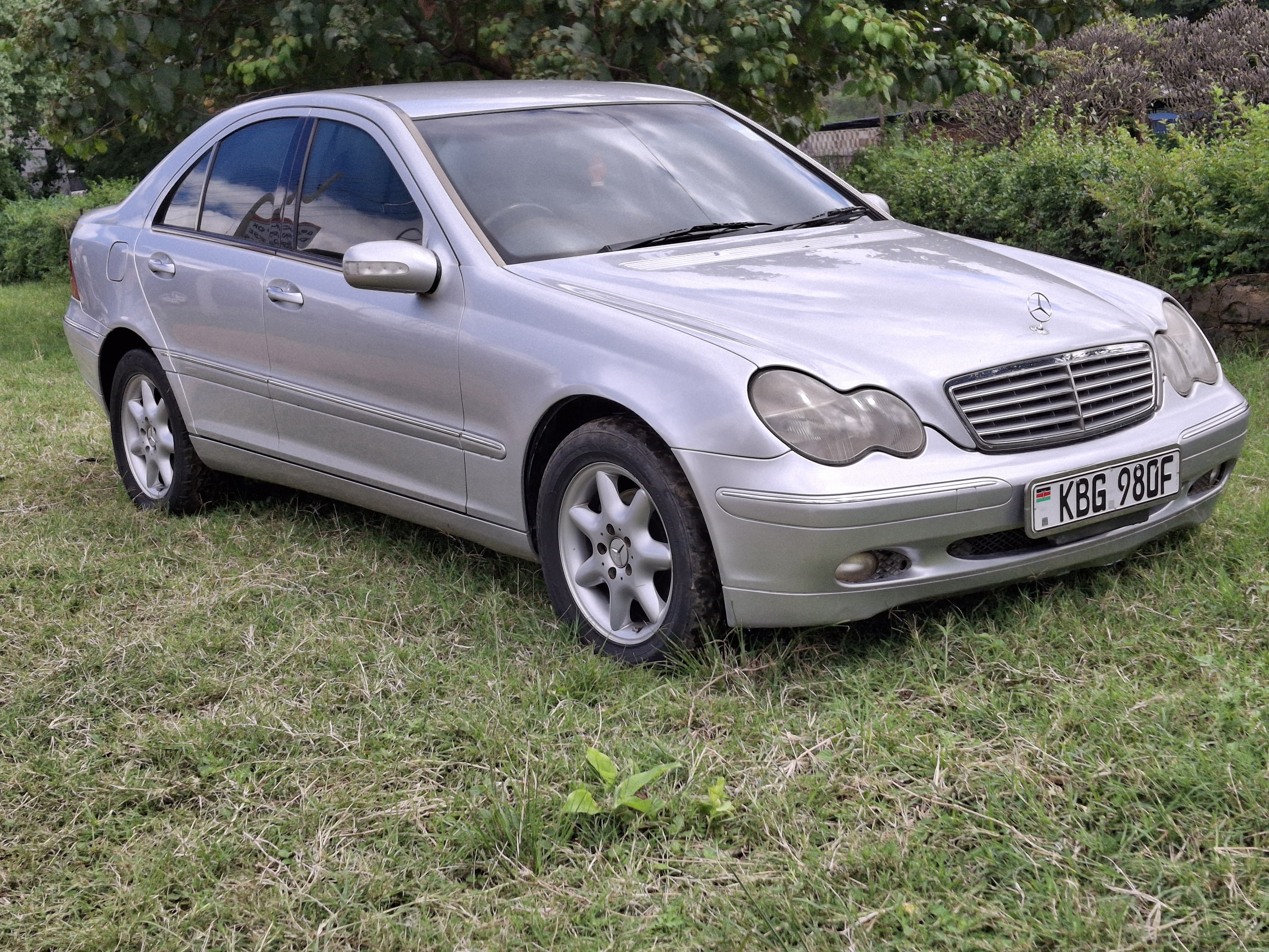 Mercedes Benz c240