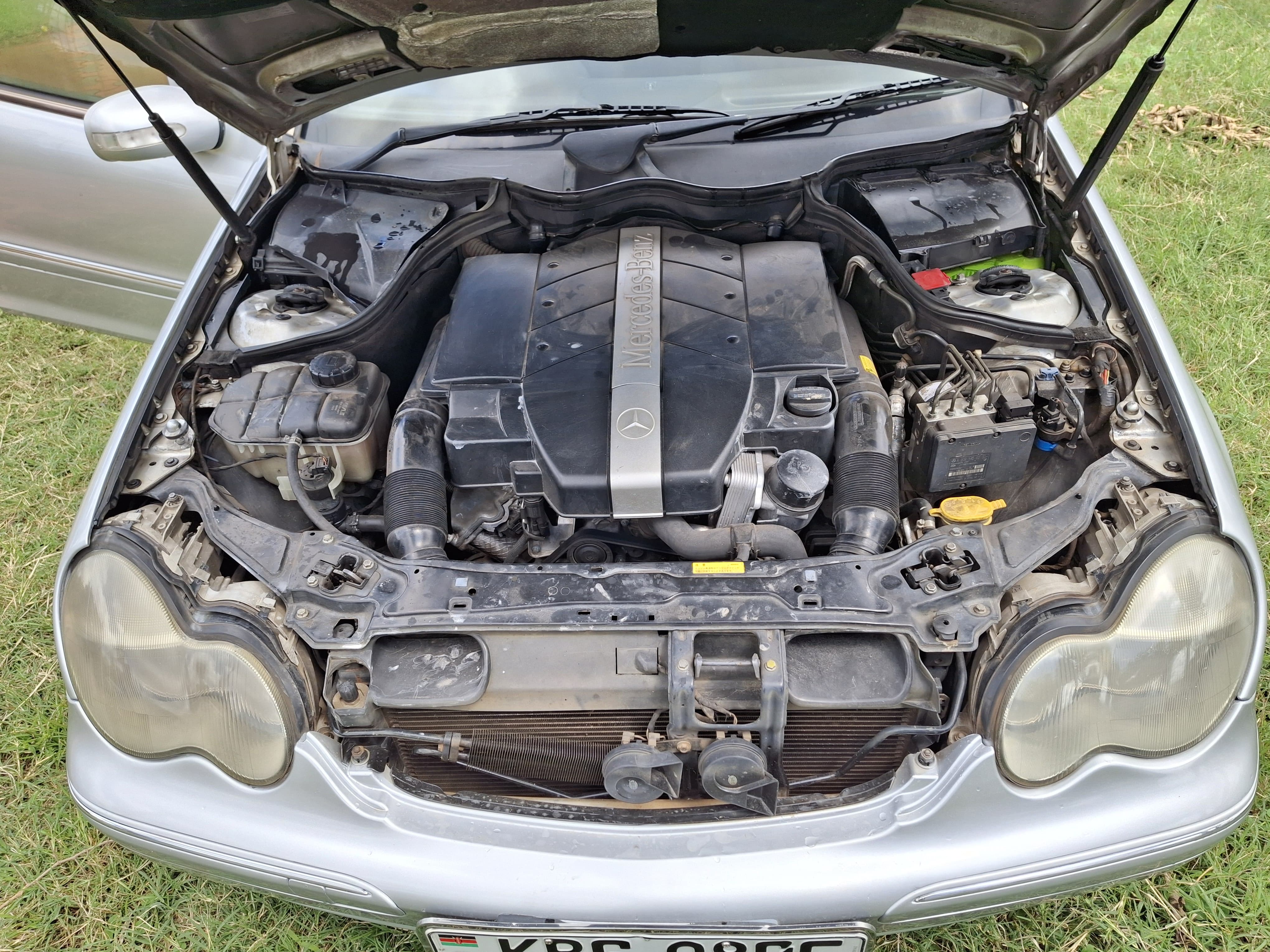 Mercedes Benz c240