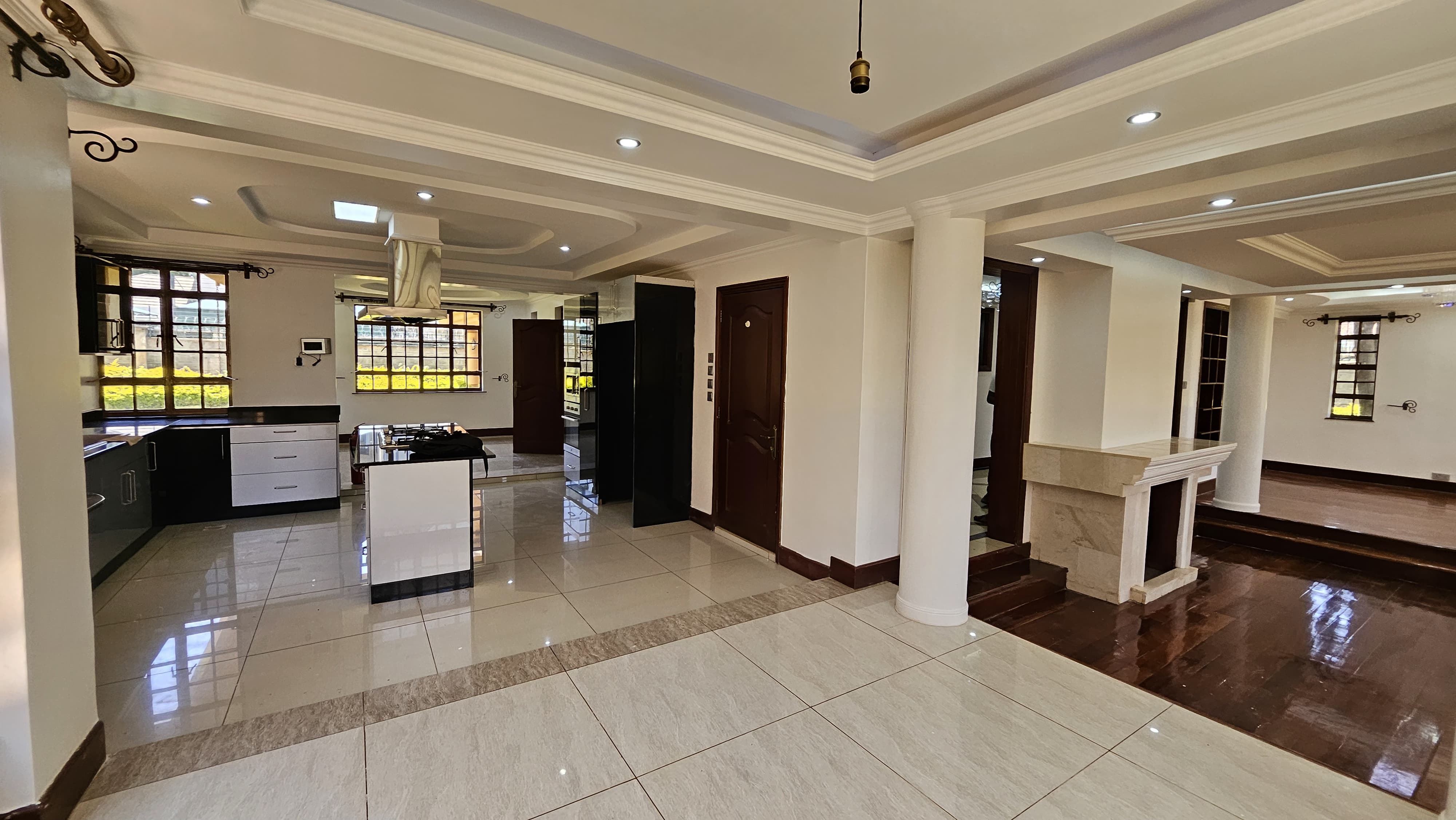 5 bedroom villa In Runda