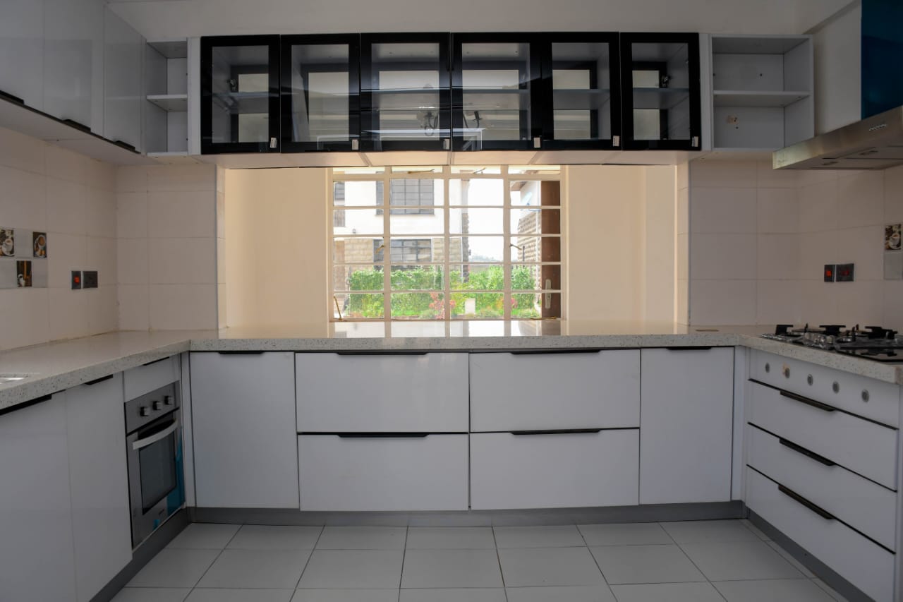 Spacious 4 bedroom in Ruiru