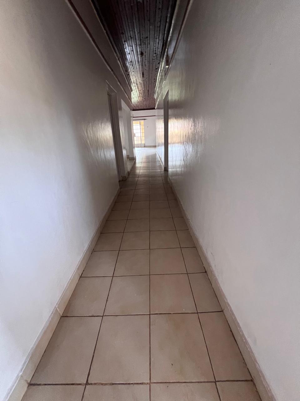 5 bedroom bungalow for rent