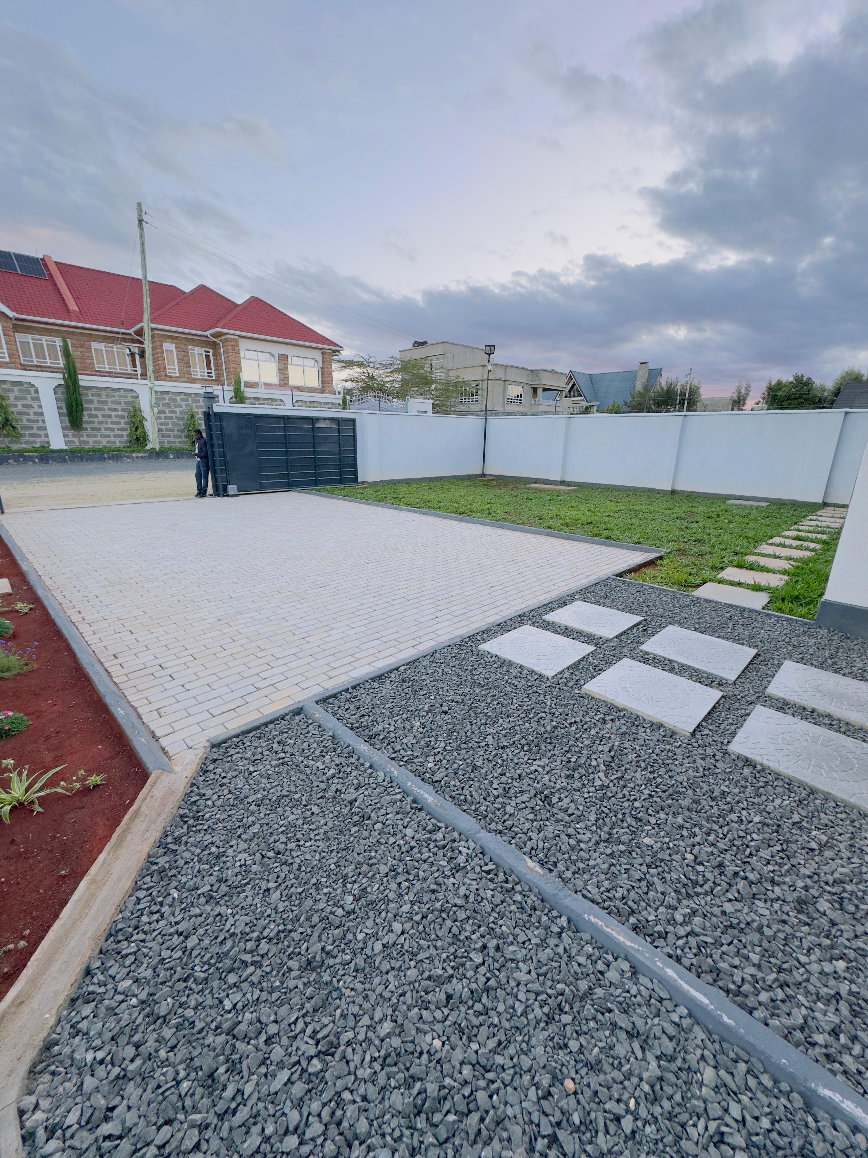 Modern bungalow & DSq
