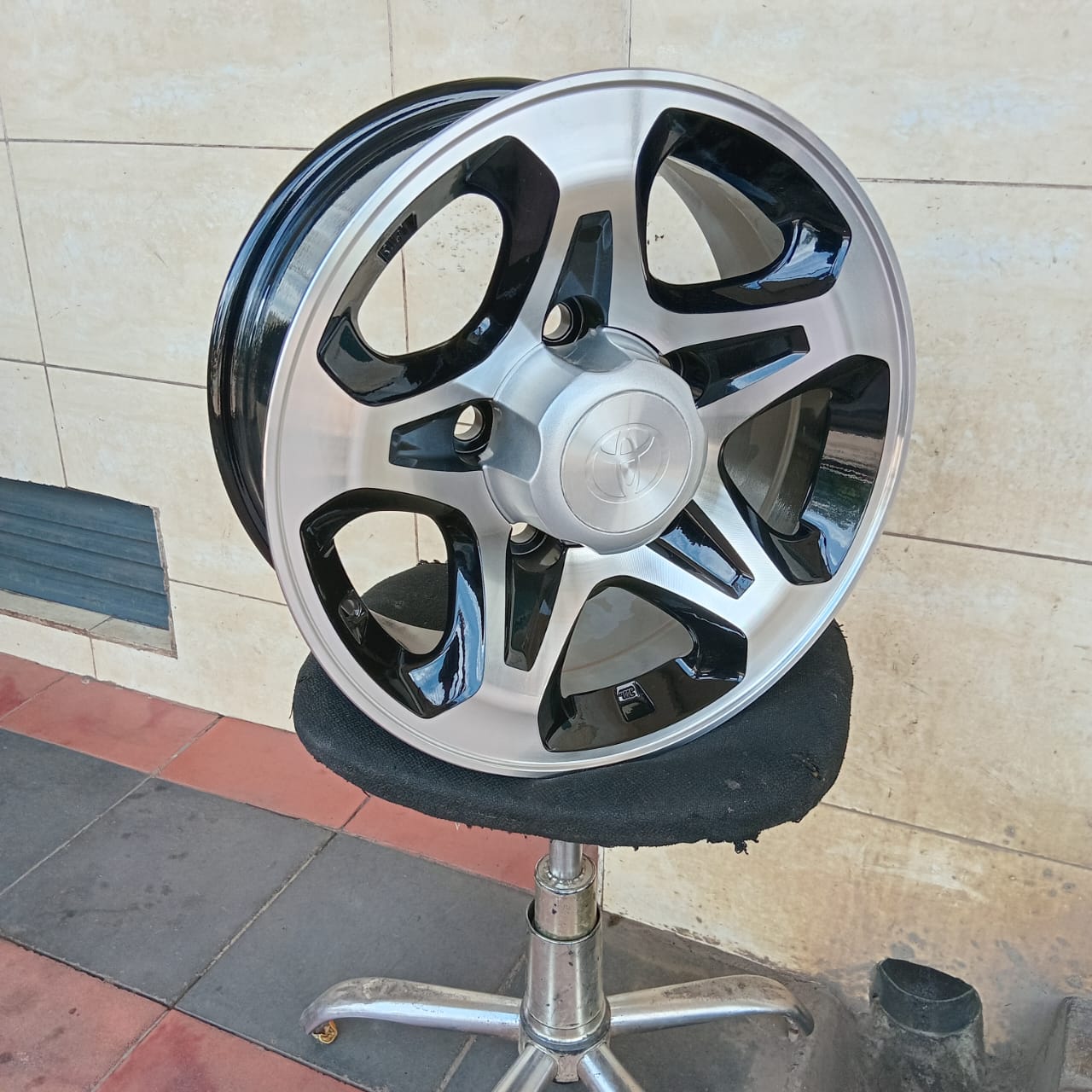 16/5/150 sports rims